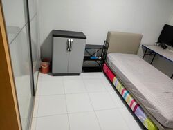 Blk 215 Bukit Batok Street 21 (Bukit Batok), HDB 3 Rooms #573935111